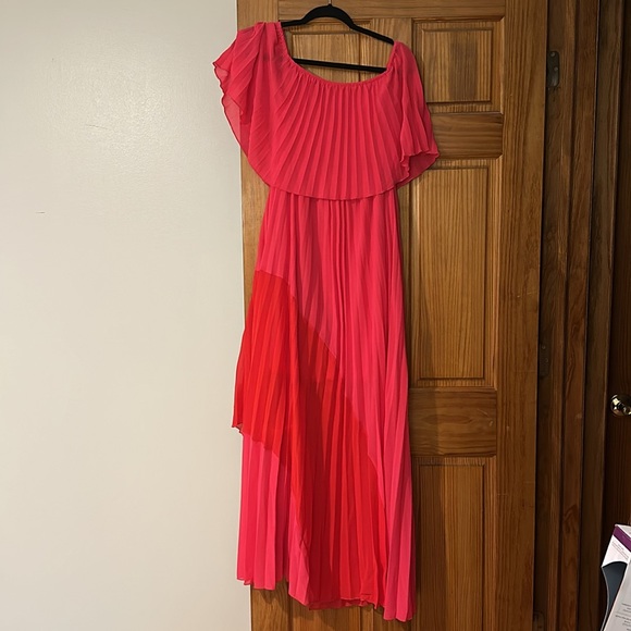 IyMoo Womens red & pink Chiffon Sundress Off Shoulder Pleated Boho Maxi Dress - Picture 9 of 9